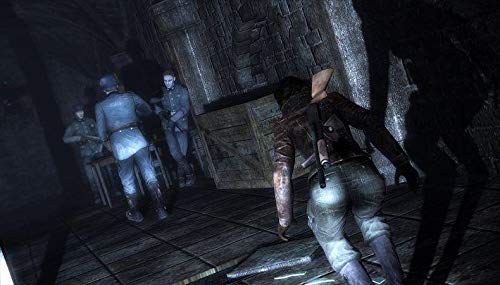 Velvet Assassin - Violette acechando a soldados nazis en pasillo