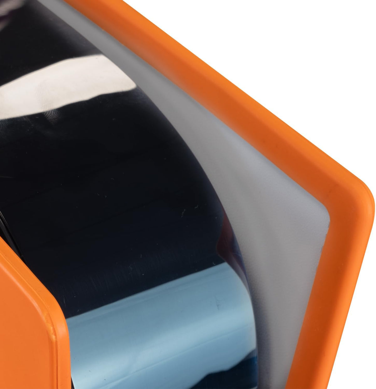 FR-TEC Dragon Ball Z Silicone Cover - Detalle esquina silicona naranja