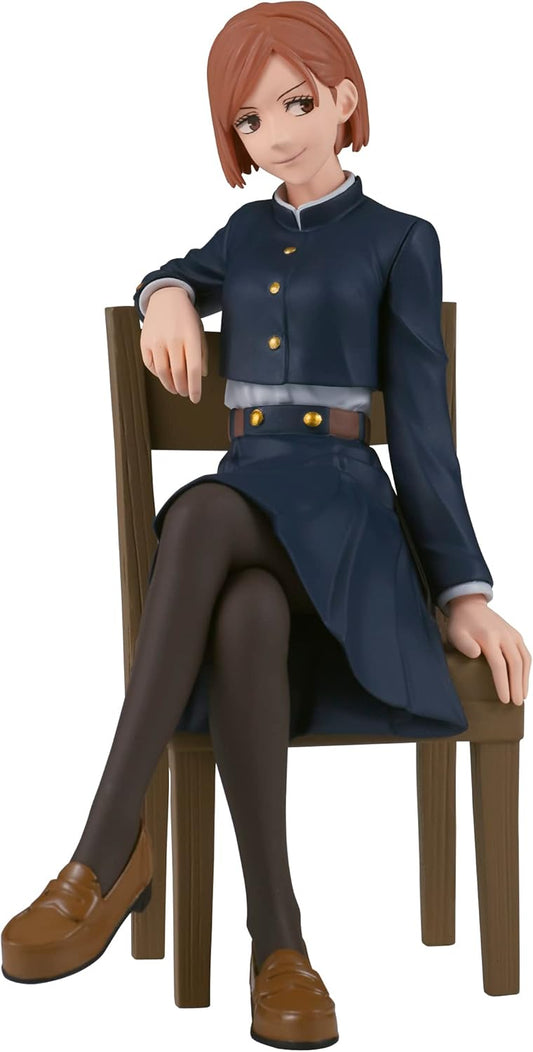 Nobara Kugisaki Sentada en Silla Banpresto - Figura Jujutsu Kaisen