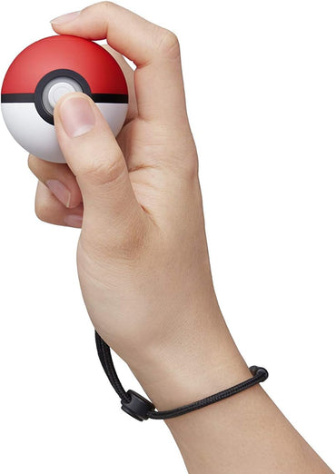 Pokémon: Let's Go, Pikachu! + Poké Ball Plus - Nintendo Switch