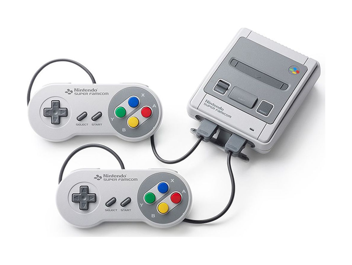 Nintendo Classic Mini Super Famicom con dos mandos