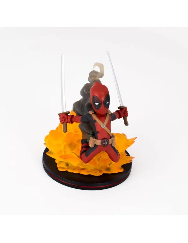 Deadpool Q-Fig LC Exclusive QMx - Figura Marvel Comics con katanas y campana de cristal