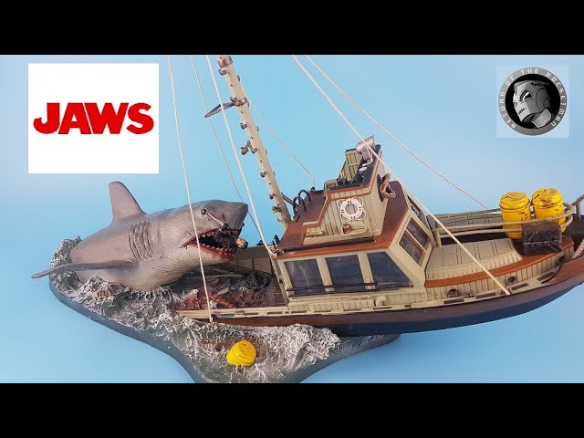 Figura Tiburón McFarlane